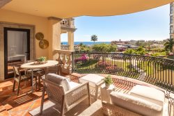 Enjoy your Cabo getaway in the luxury condo Casa Buena Onda