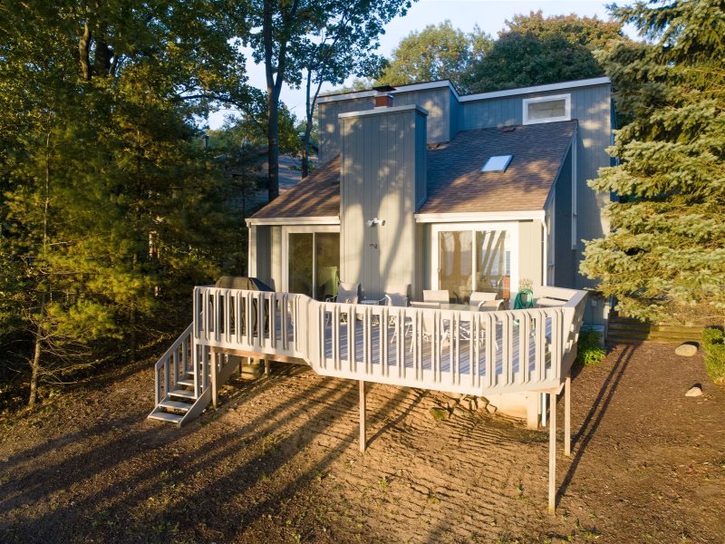 Macatawa Hills Cottage With Beach Access