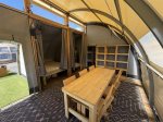 Glamping Ridge - Group Dome F2