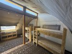 Glamping Ridge - Group Dome F2 - Bunk Room 