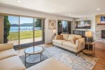 Gorgeous newly furnished condo at Westwood Waterfront Community