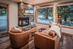 Mountain Views and Private Hot Tub | Harrison Lane