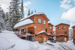 Harrison Heights is a new townhome community less than 2 miles from Schweitzer Village. 