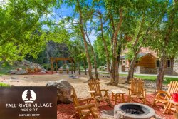 Poolside condo, 5-minute stroll to downtown Estes Park on the riverwalk. 