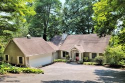   Fairway Mountain Retreat - Golf Course Frontage - Wood & Gas Fireplaces - Fire Pit - Outdoor Covered Dining