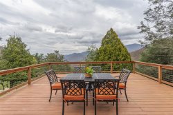 The Field House - NEW! Epic view of sunsets @ 3775 elevation ,  W Waynesville - WiFi High Speed- Workcations or Hike BRP