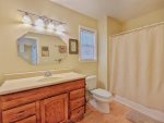 Ensuite Full Bath/Shower