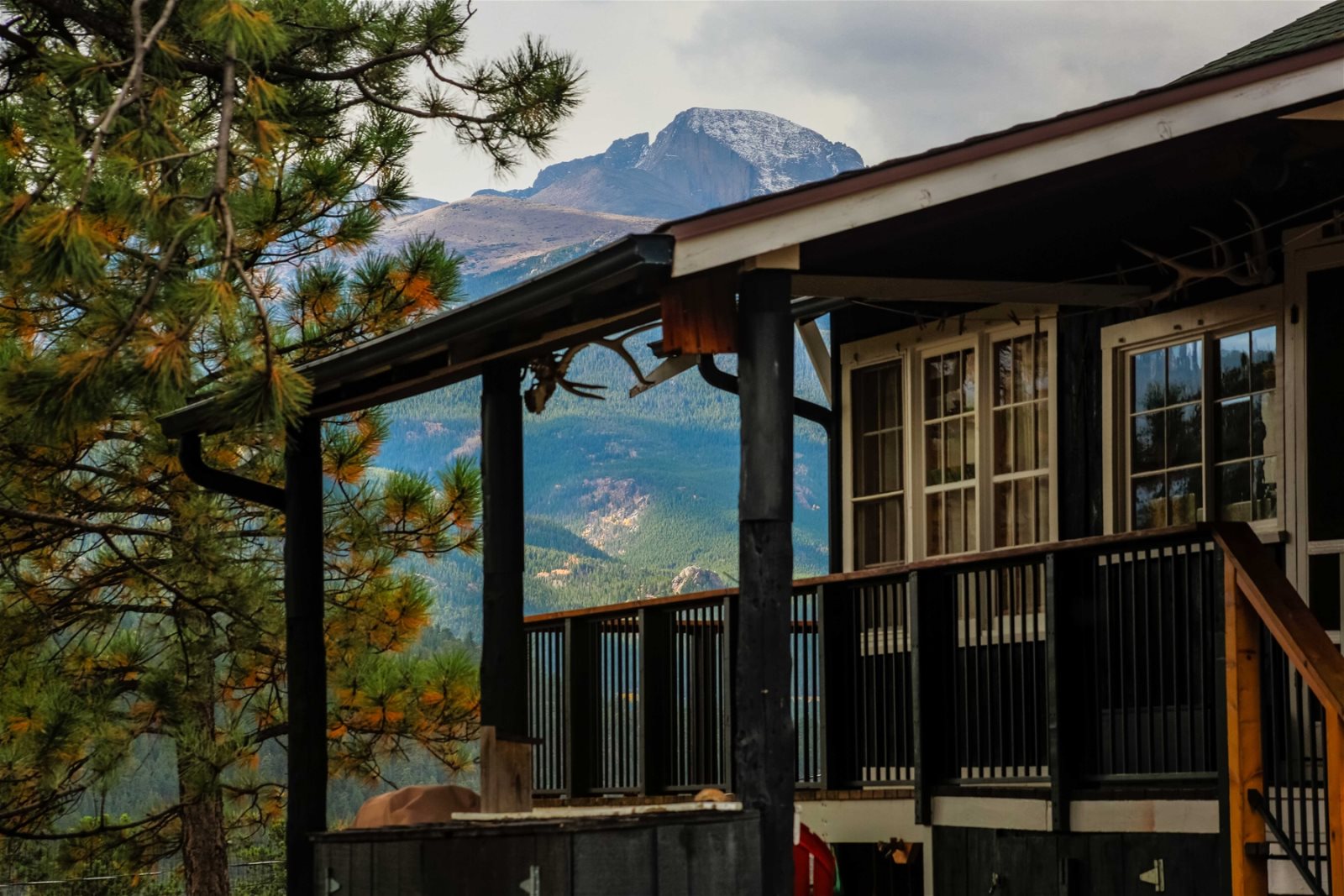 Estes Park Property Management Larkspur Retreat