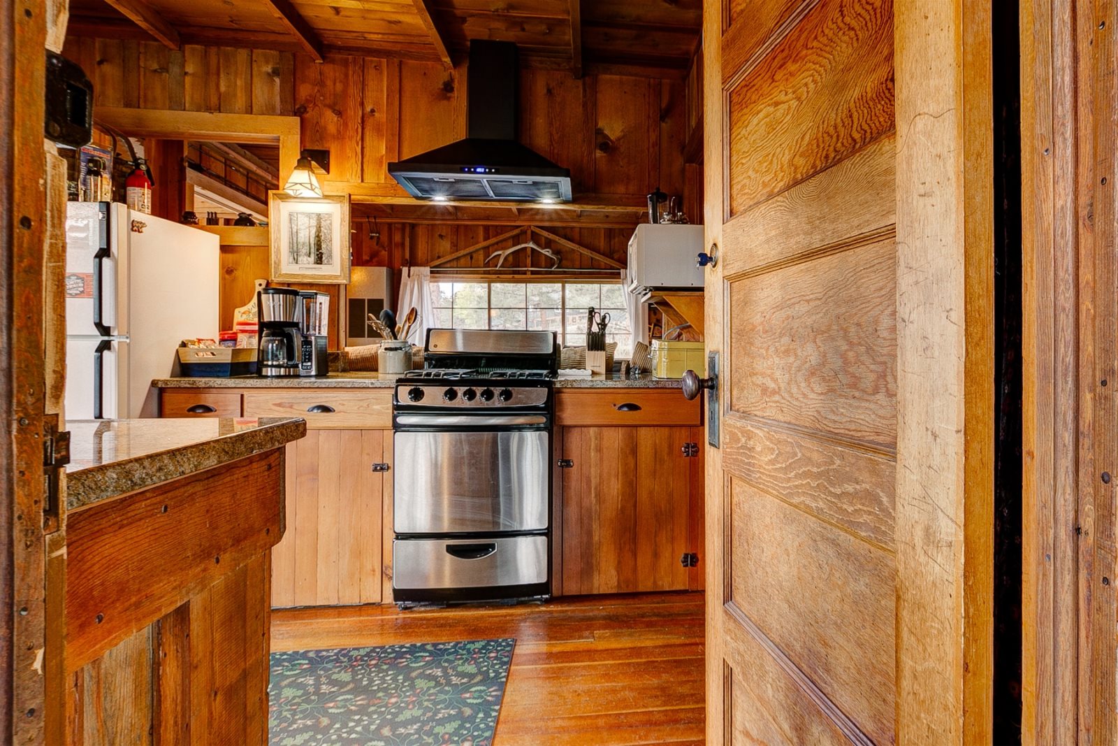 Estes Park Property Management Larkspur Retreat