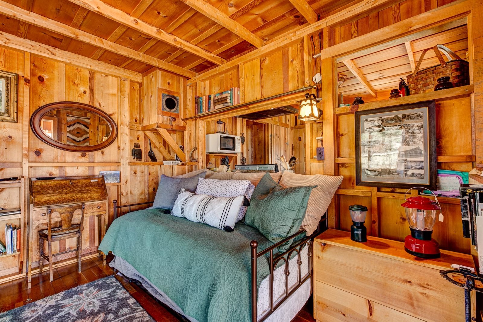 Estes Park Property Management Larkspur Retreat