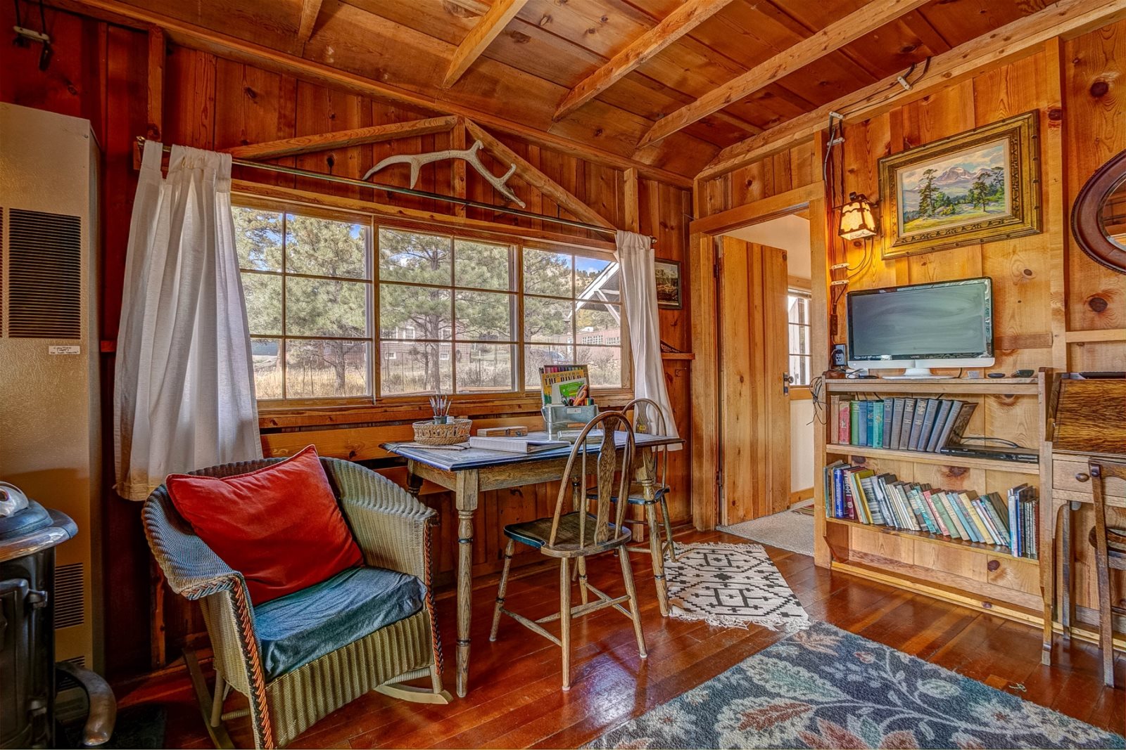 Estes Park Property Management Larkspur Retreat