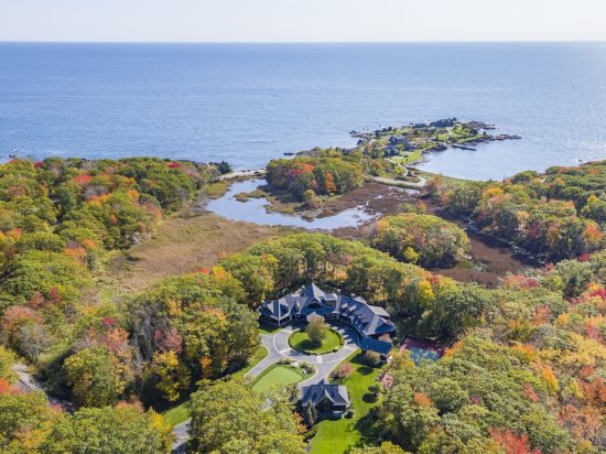 Exclusive Luxury Estate With Infinity Pool, Tennis Court, and Putting/Chipping Green