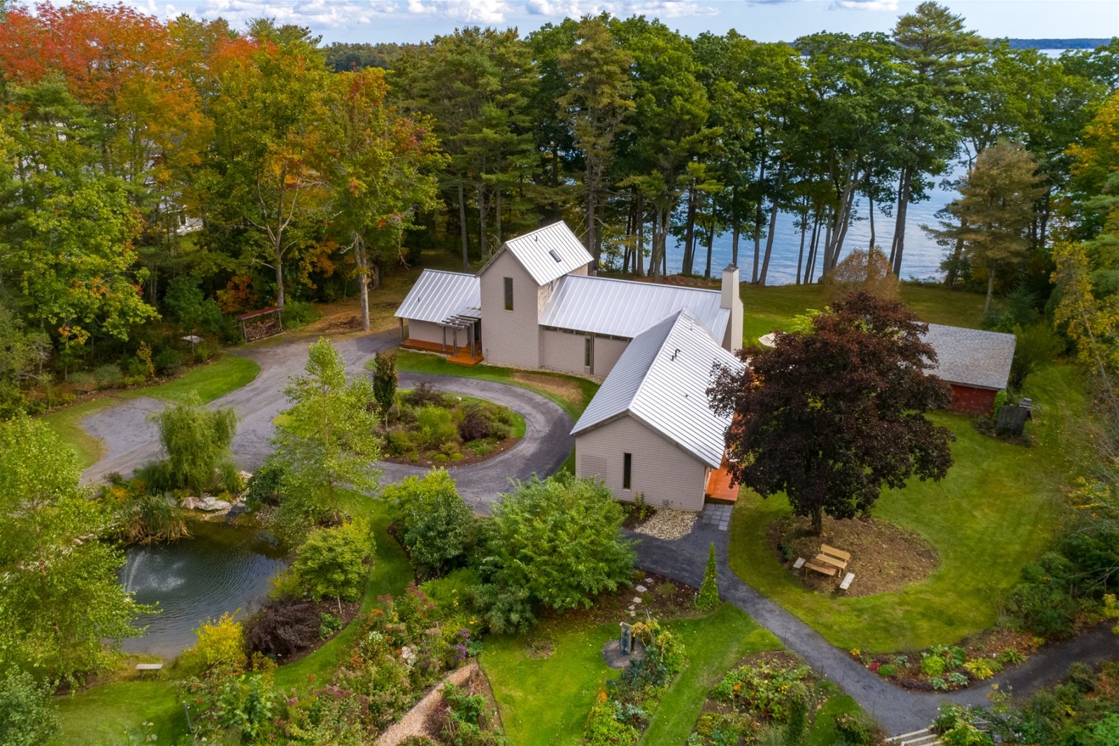 101 Lower Flying Point Road Home for Rent in Freeport Maine