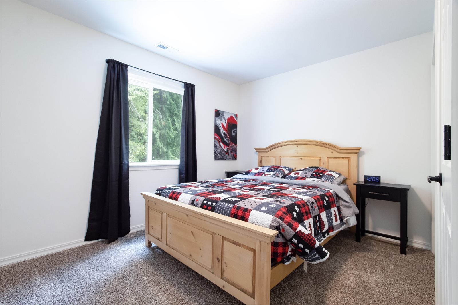 Upstairs bedroom 1