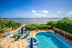 Pirates Cove - Gorgeous oceanfront pool home