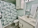 1st Full Bathroom - Tub/Shower