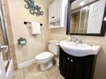 Full Bathroom - Tub/Shower