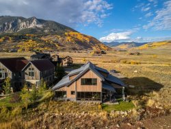 Buckhorn Retreat, Endless Views, Brand New Luxury Mountain Home!