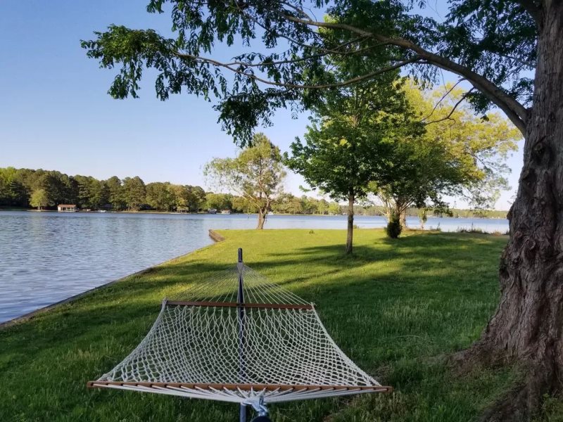 Vacation Rentals Lake Gaston Family Vacations Lake FrontLake