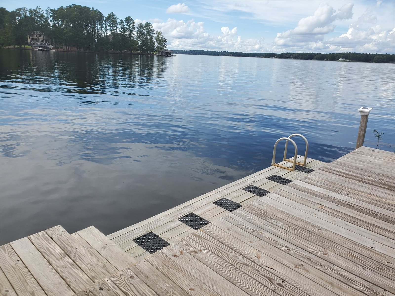 Lake Gaston Vacation Rentals Blue PointeVacation Rentals Lake