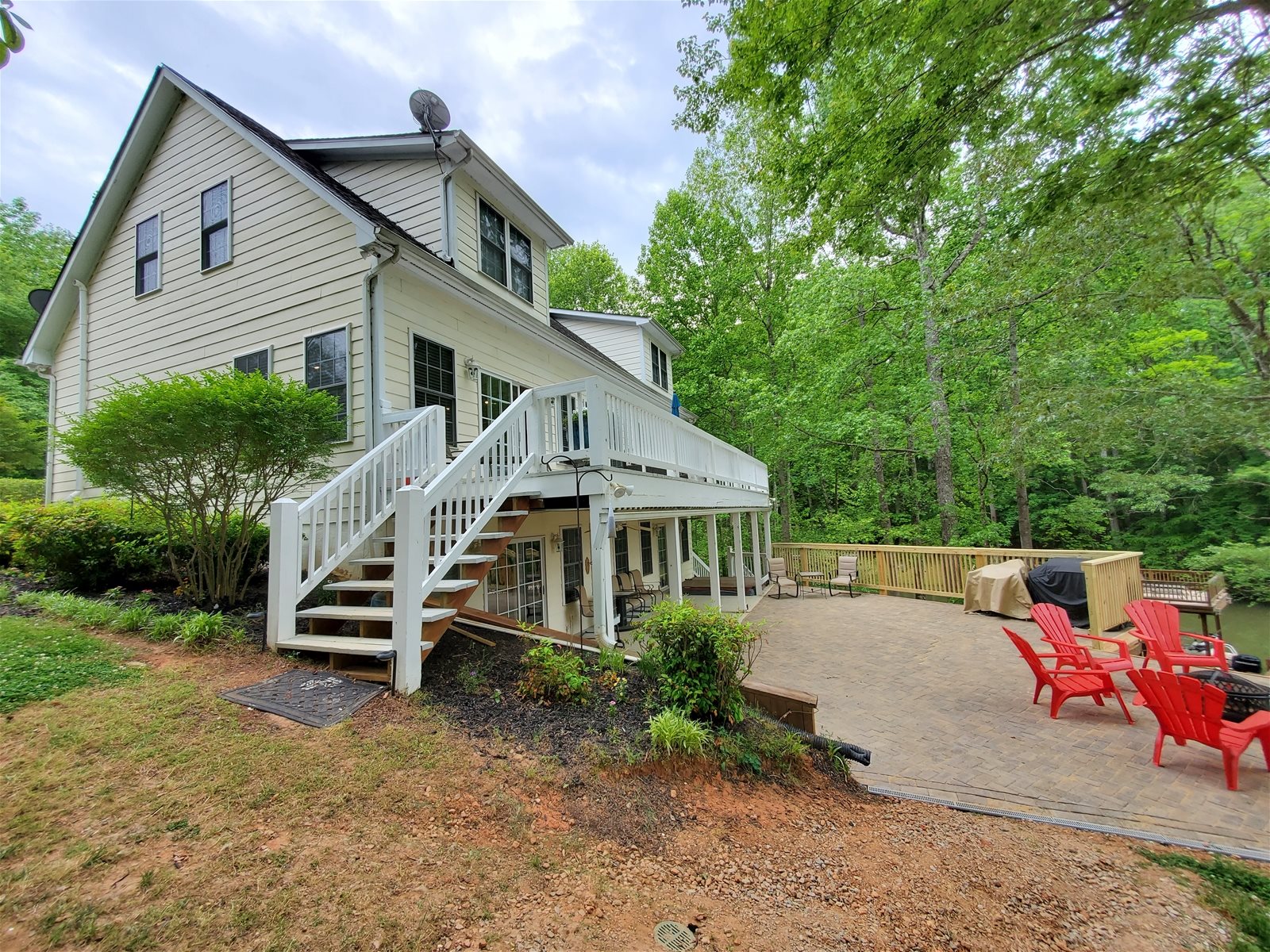 Lake Gaston Vacation Rentals Hook Wine SinkerVacation Rentals Lake Gaston Family