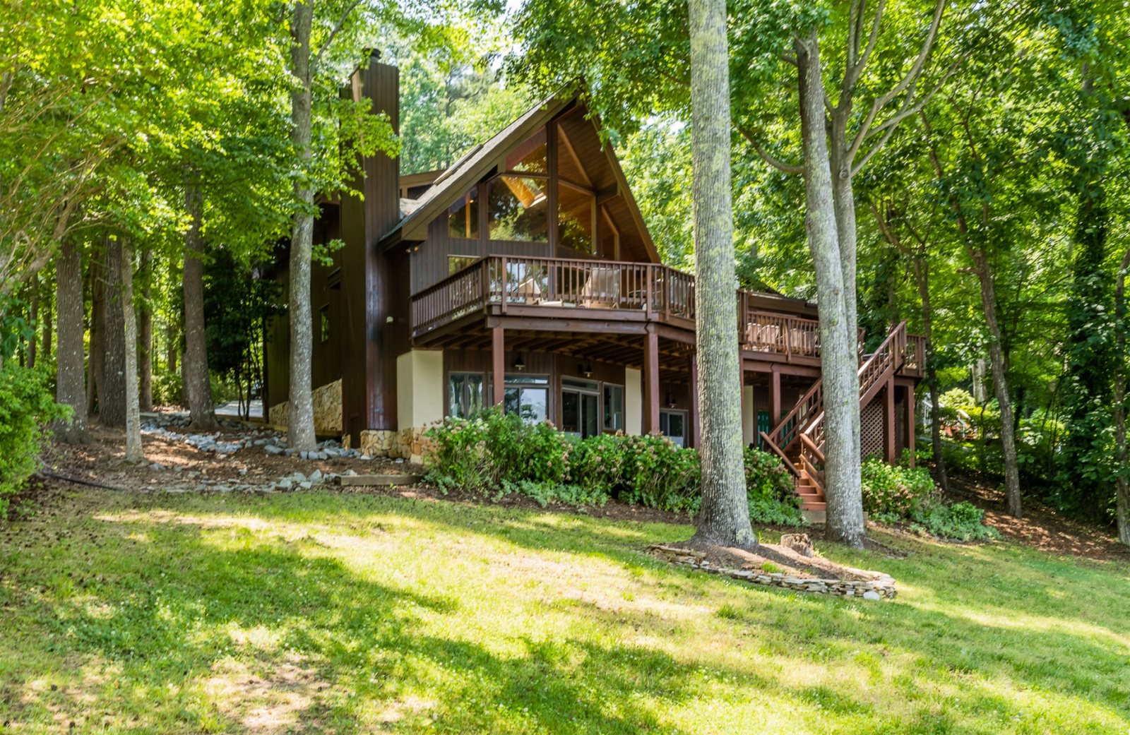 Lake Gaston Vacation Rentals Chateau at FerncliffVacation Rentals