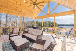 The Perch at Lake Gaston | Spectacular Views & Location
