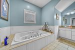Master en suite bath