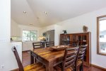 Eat in Kitchen with seating for 6. 