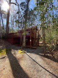 57 Lorelei Pines- Romantic Cabin with large king bed 