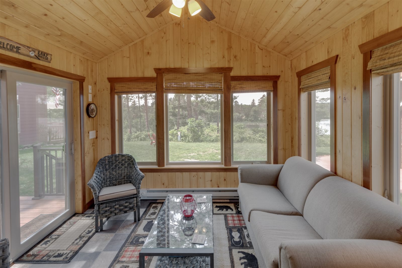 Bluewater Lodge on Leech Lake Beach House and Cabin
