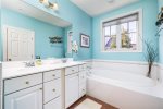 Sunset Island 43 Sunset Island Drive Master Bathroom