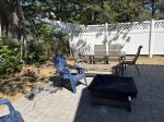 Fire pit & outdoor seating