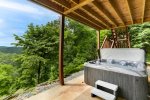 HOT TUB OVERLOOKING TOCCOA RIVER MOUNTAIN RANGE