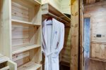 KING SUITE BUILT-IN SHELVING & LUXURY BATH ROBES