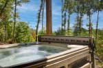 TERRACE LEVEL HOT TUB VIEW