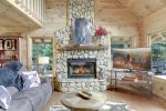 LIVING RM GAS LOG FIREPLACE