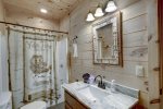 D/STAIRS SHARED BATHRM w/SOAKING TUB-SHOWER COMBO