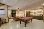 ENTERTAINMENT ROOM