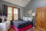 Lovely bedroom with Queen bed