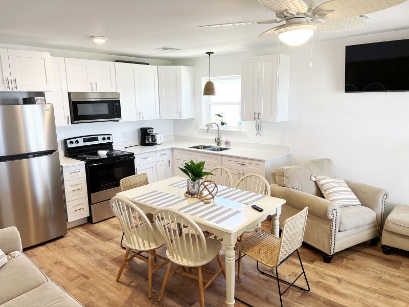 Broussards Unit B Island Realty Rentals Grand Isle LA