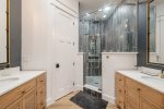 Hurricane Room Private Bath 