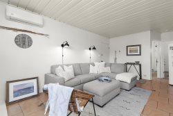 2BDRM/1 BA Ocean Beach WEST POINT LOMA BLVD. 