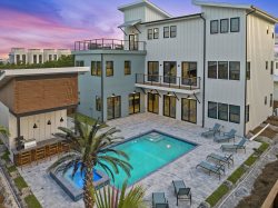 Sleeps 30! Private Heated Pool, Hot Tub, Game Room, LSV, GULF VIEWS! Huge!