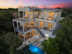 GULF VIEWS from Rooftop Terrace! Private Pool, Bikes, 2 Kitchens! Sleeps 20!