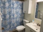 Guest Bathroom with Tub/Shower Combo