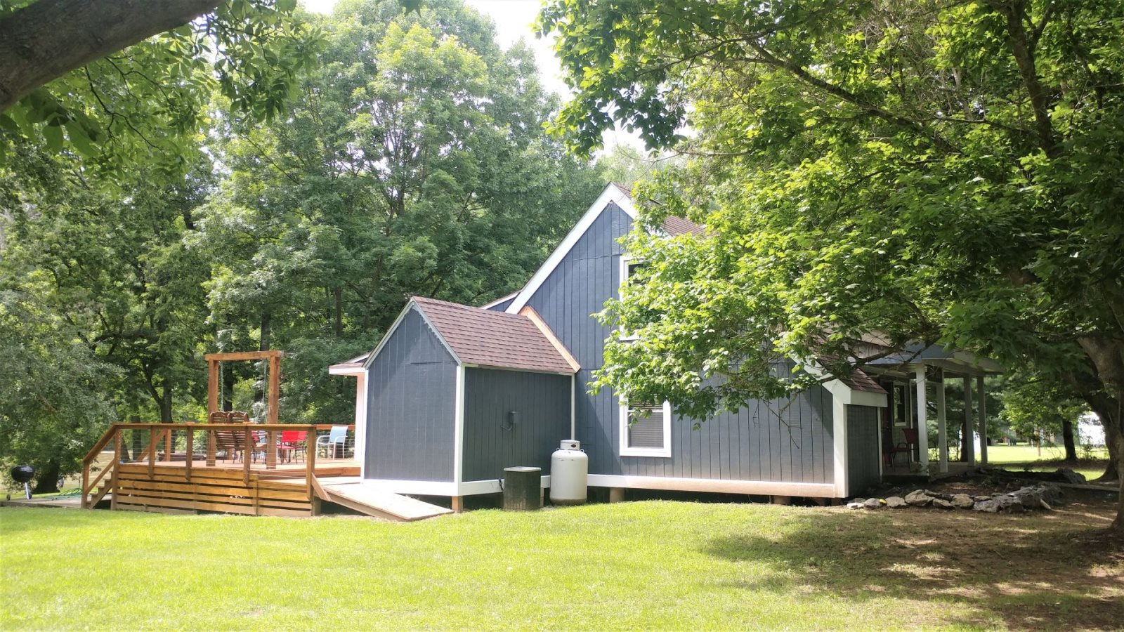 Cabin on the Shenandoah River Luray