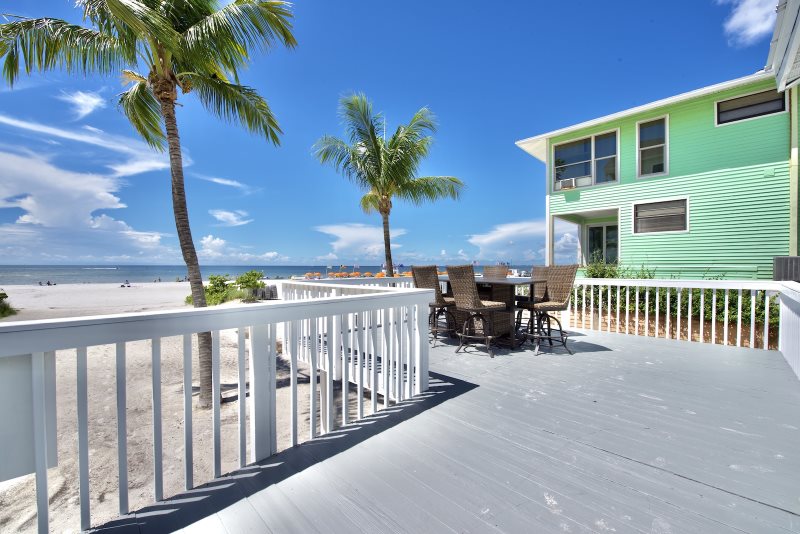 Margarita Cottage | Fort Myers Beach Rental | Beachfront